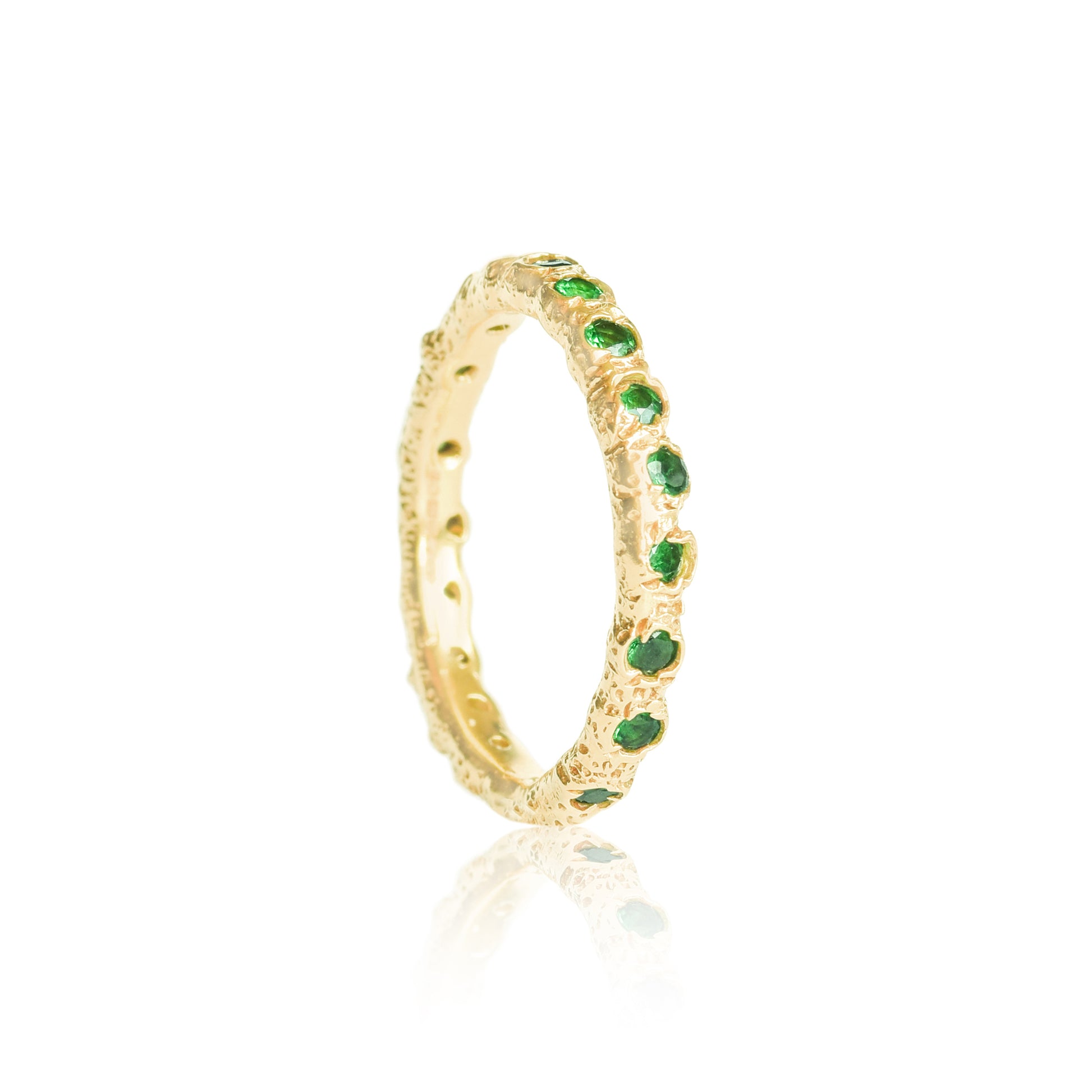 9 Carat yellow gold, Eternity ring set with natural green tsavorites. - LaParra Jewels-bespoke and one of a kind fine jewellery handmade in britain london cool jewellery southbank