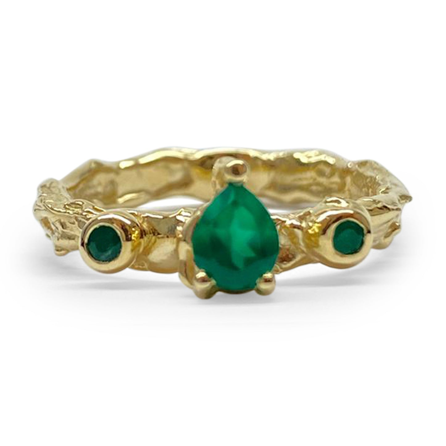 Mireia, 18 carat yellow gold Fairmined set with emeralds and green onix - LaParra Jewels-bespoke and one of a kind fine jewellery-london