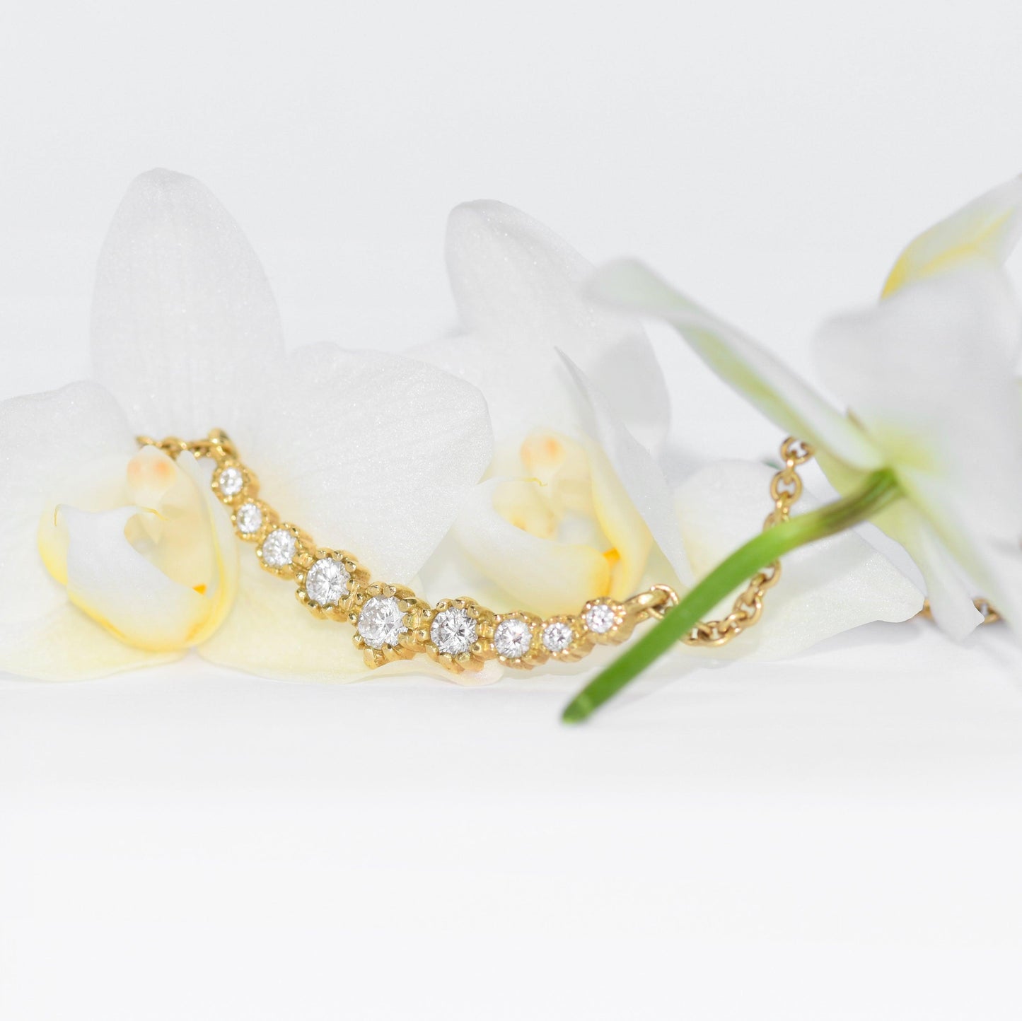 Gold Necklace set with white diamonds - LaParra Jewels-BESPOKE HAND MADE JEWLERY LONDON