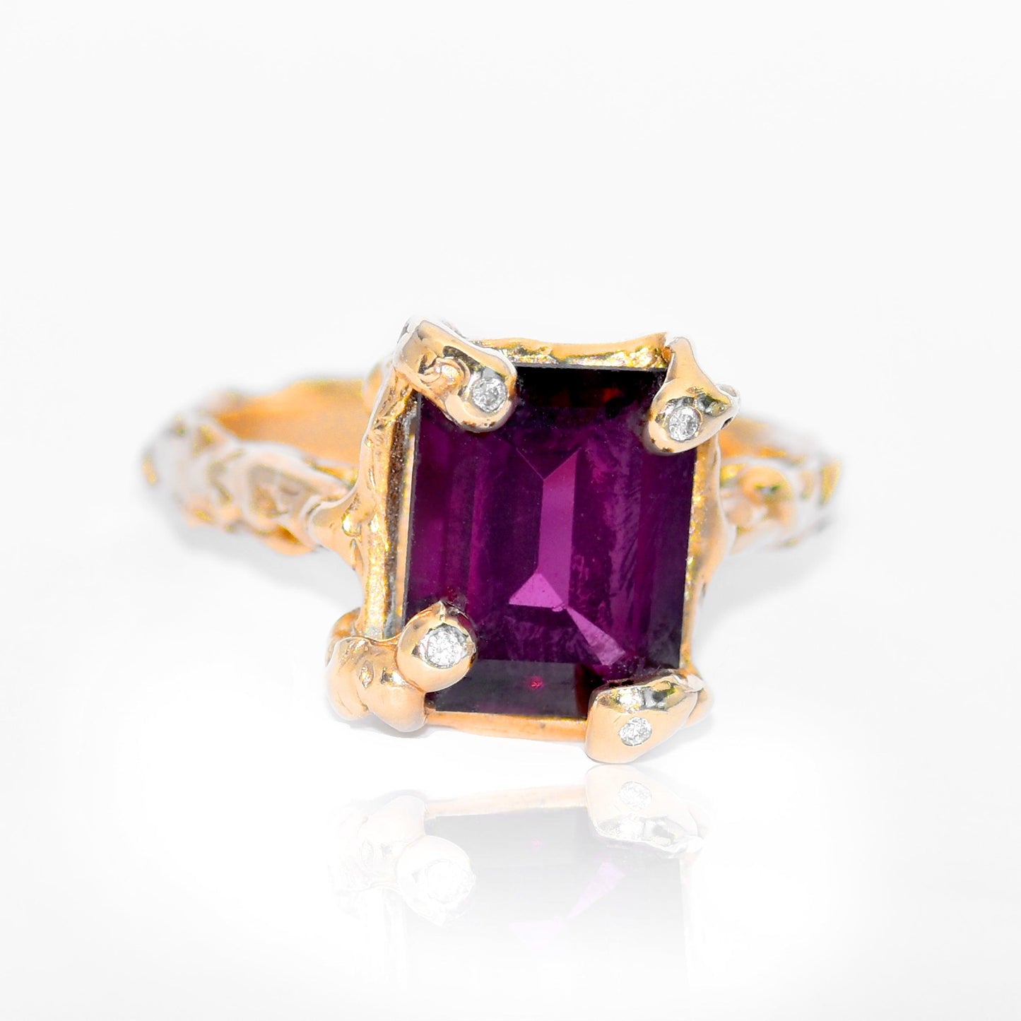 Gold ring set with Garnet and diamonds - LaParra Jewels-BESPOKE HAND MADE JEWLERY LONDON